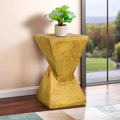 Stylish 19.6" H End Table Adding a Touch of Modern Charm to Your Porch, Patio, Decorative Concrete Side Table for Living Room
