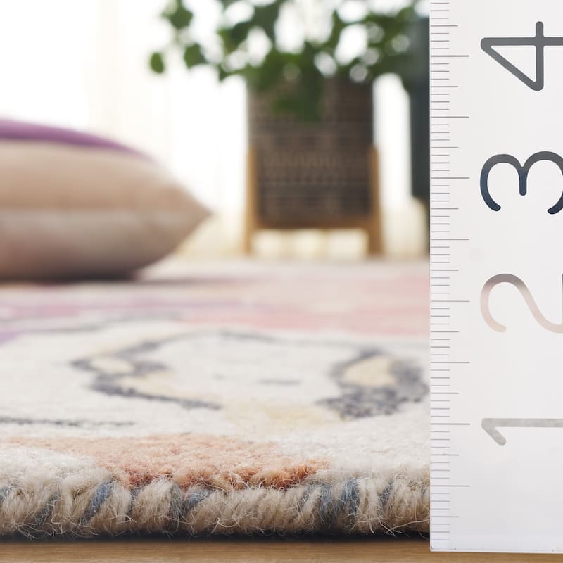 SAFAVIEH Handmade Jardin Siegrun Floral Wool Rug