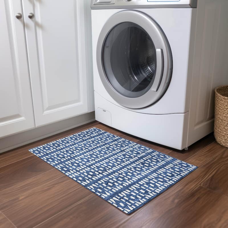 Machine Washable Indoor/ Outdoor Contemporary Imprints Chantille Rug