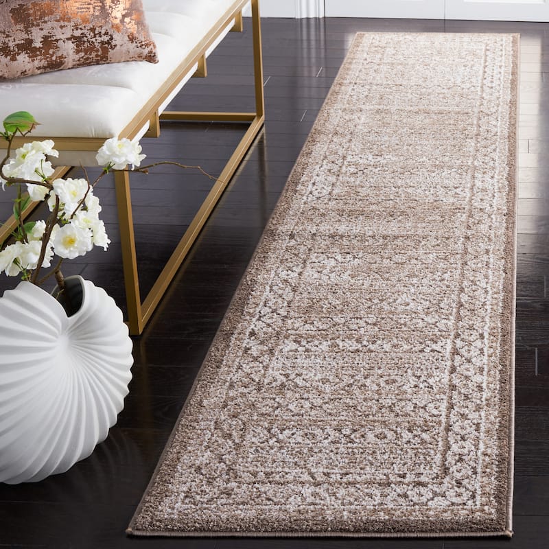 SAFAVIEH Toscana Amber Geometric Rug - 2' x 9' Runner - Ivory/Brown