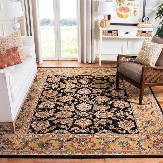 SAFAVIEH Handmade Classic Clotilda Traditional Oriental Wool Rug - 7'6" x 9'6" - Black/Gold