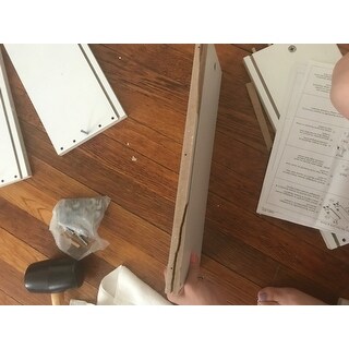 Carson Carrington Christian 8-drawer Dresser