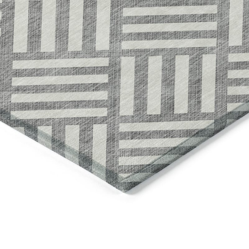HomeRoots Geometric Transitional Rectangle Outdoor Rug