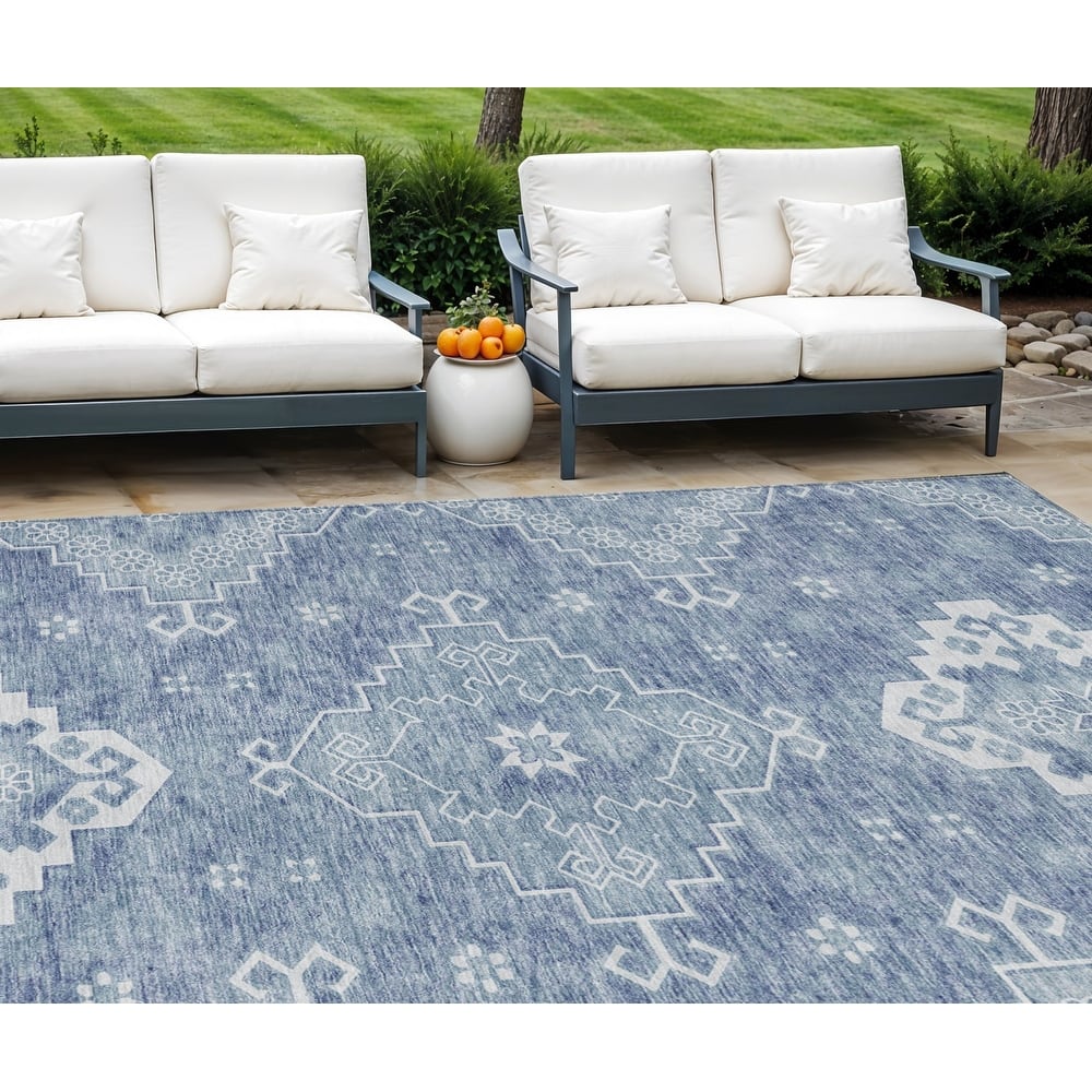 HomeRoots Medallion Traditional Rectangle Outdoor Rug