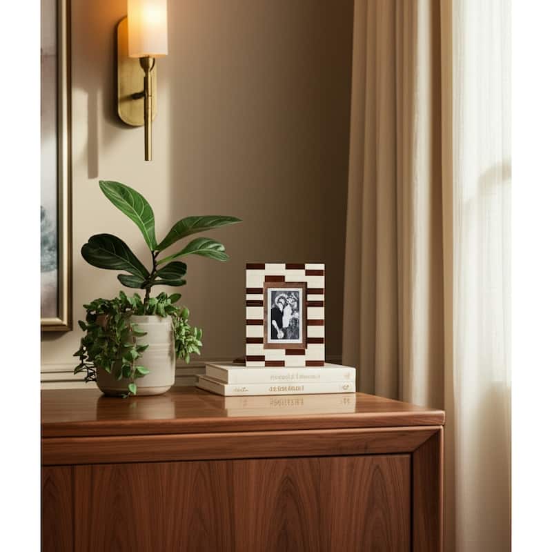 Resin Wood Picture Frame Small Stripe Modern Glam Design - 4x6" Brown