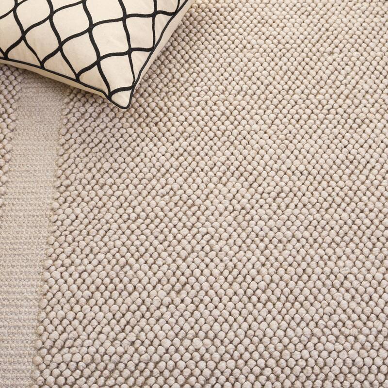 SAFAVIEH Handmade Natura Mehroo Casual Wool Rug