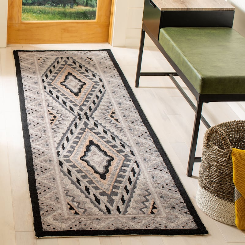 SAFAVIEH Handmade Four Seasons Piper Floral Rug - 2'3" x 8' Runner - Ivory/Grey