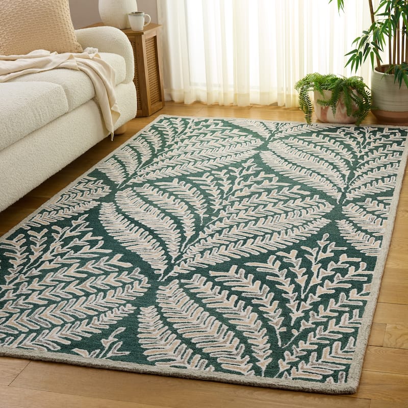 SAFAVIEH Handmade Capri Kert Wool Rug