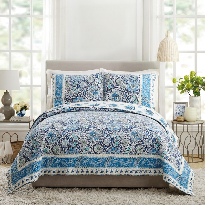 Dena Home Bisou Floral Full/Queen Quilt Set, 3 Pieces
