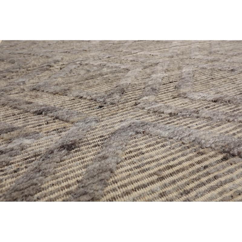 LoomBloom Hand Knotted Wool Rug in Oriental Design and Beige Area Rug - 5' 3'' x 7' 7''