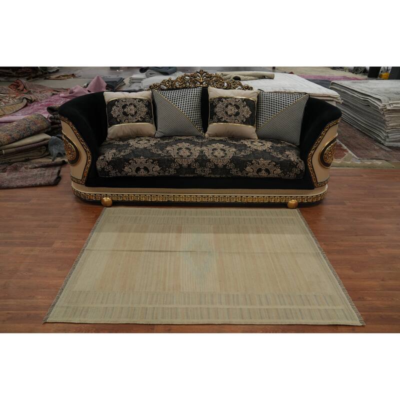 Hand Woven Oriental 100% Wool Carpet Southwestern Tribal Beige & Ivories Kilim Area Rug - 5' 7'' X 4' 1''