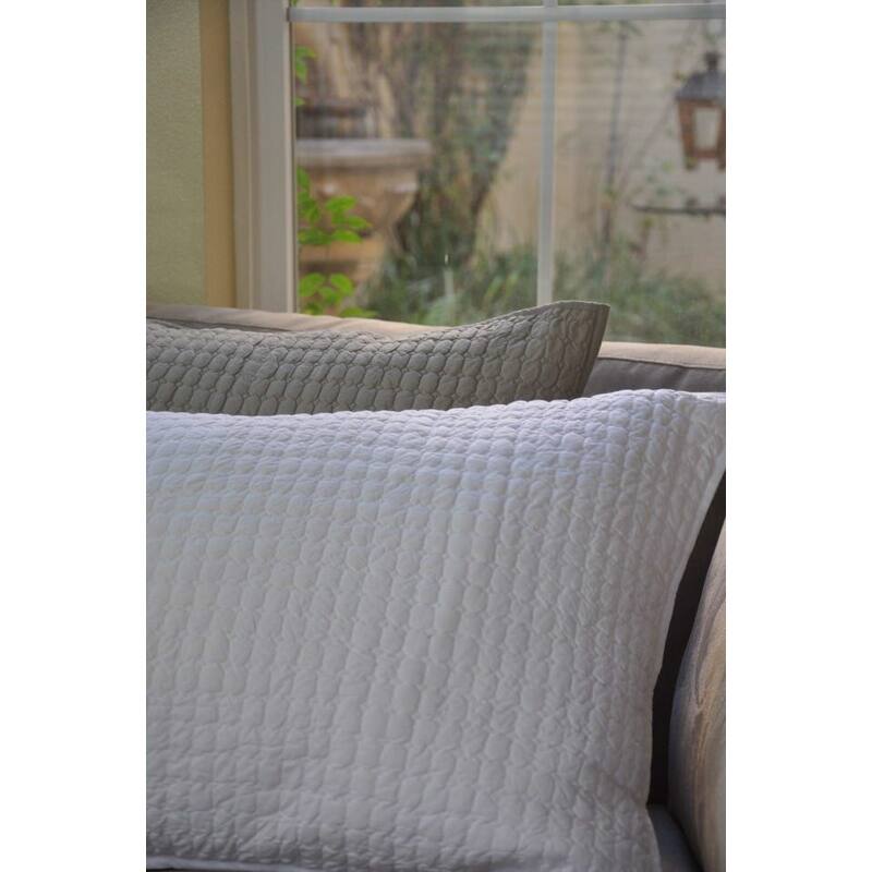 Urban Sham, White, King