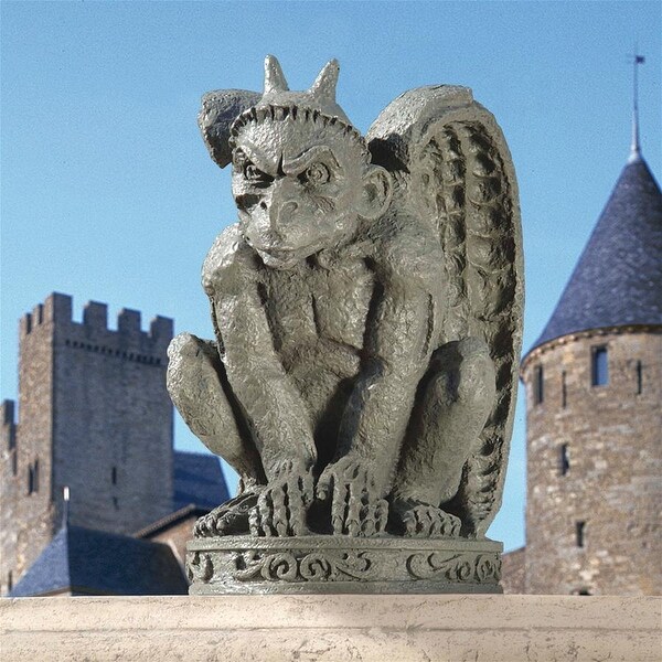 Design Toscano The Cathedral Gargoyle Statue