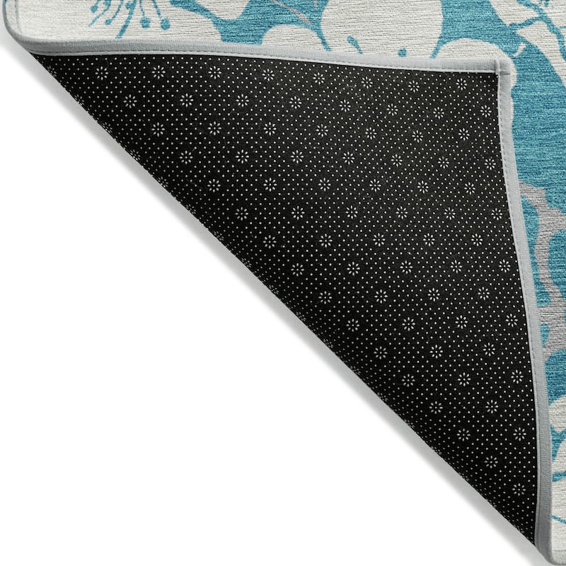 Machine Washable Indoor/ Outdoor Calm Floral Chantille Rug