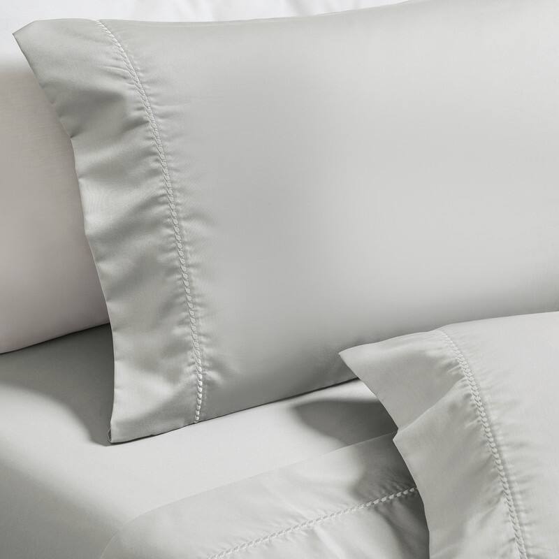 Superior Imperia Cotton Blend Embroidered 600 Thread Count Sheet Set