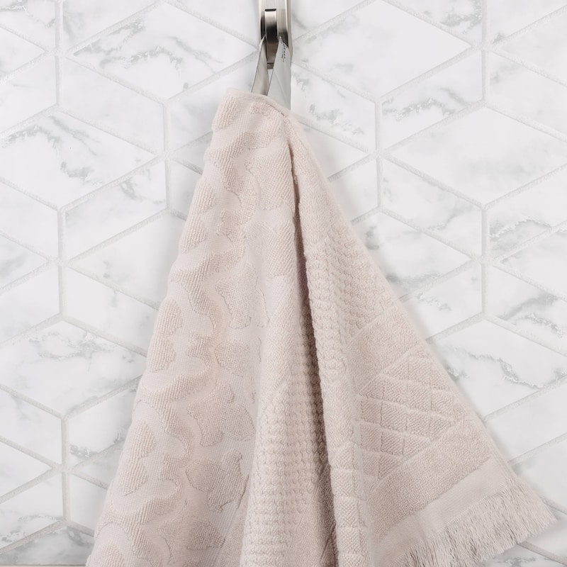 Superior Rolla Cotton Geometric Jacquard Plush Soft Bath Sheet Set of 2