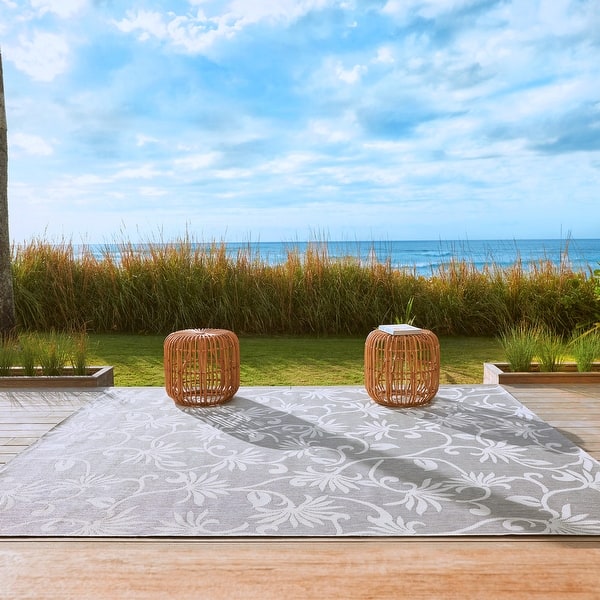 slide 2 of 6, Reyn Spooner Kona Coast Polynesian Pareau Gray Tropical Flatweave Indoor/ Outdoor Area Rug