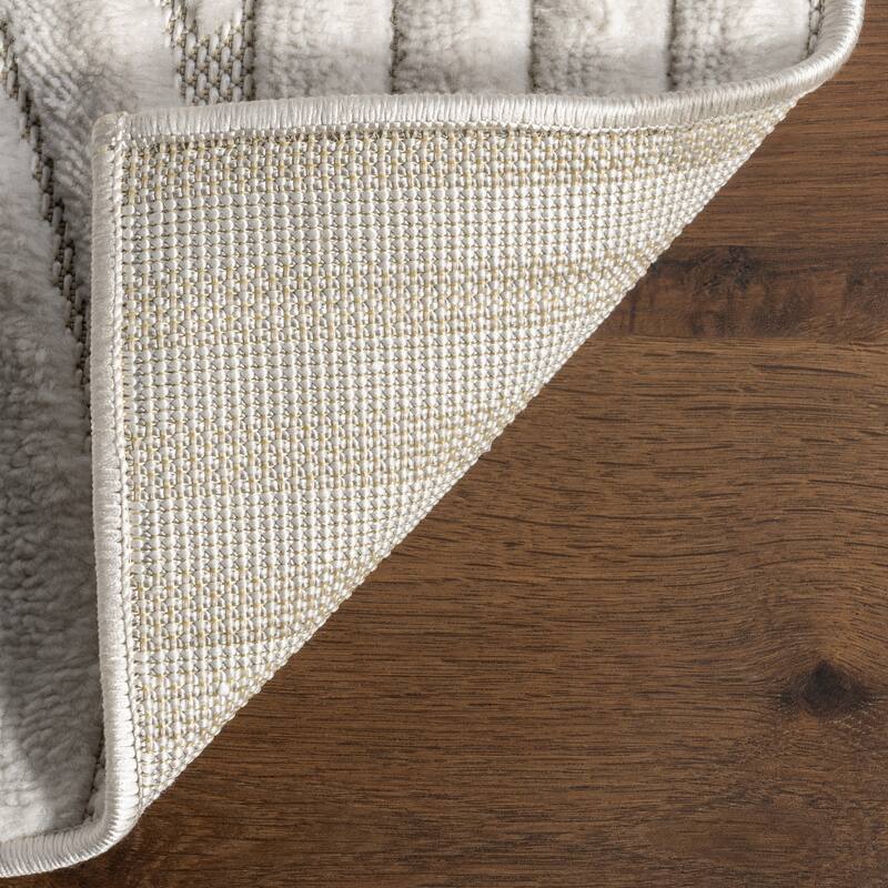 Nuloom Zia Geometric Indoor/Outdoor Rug
