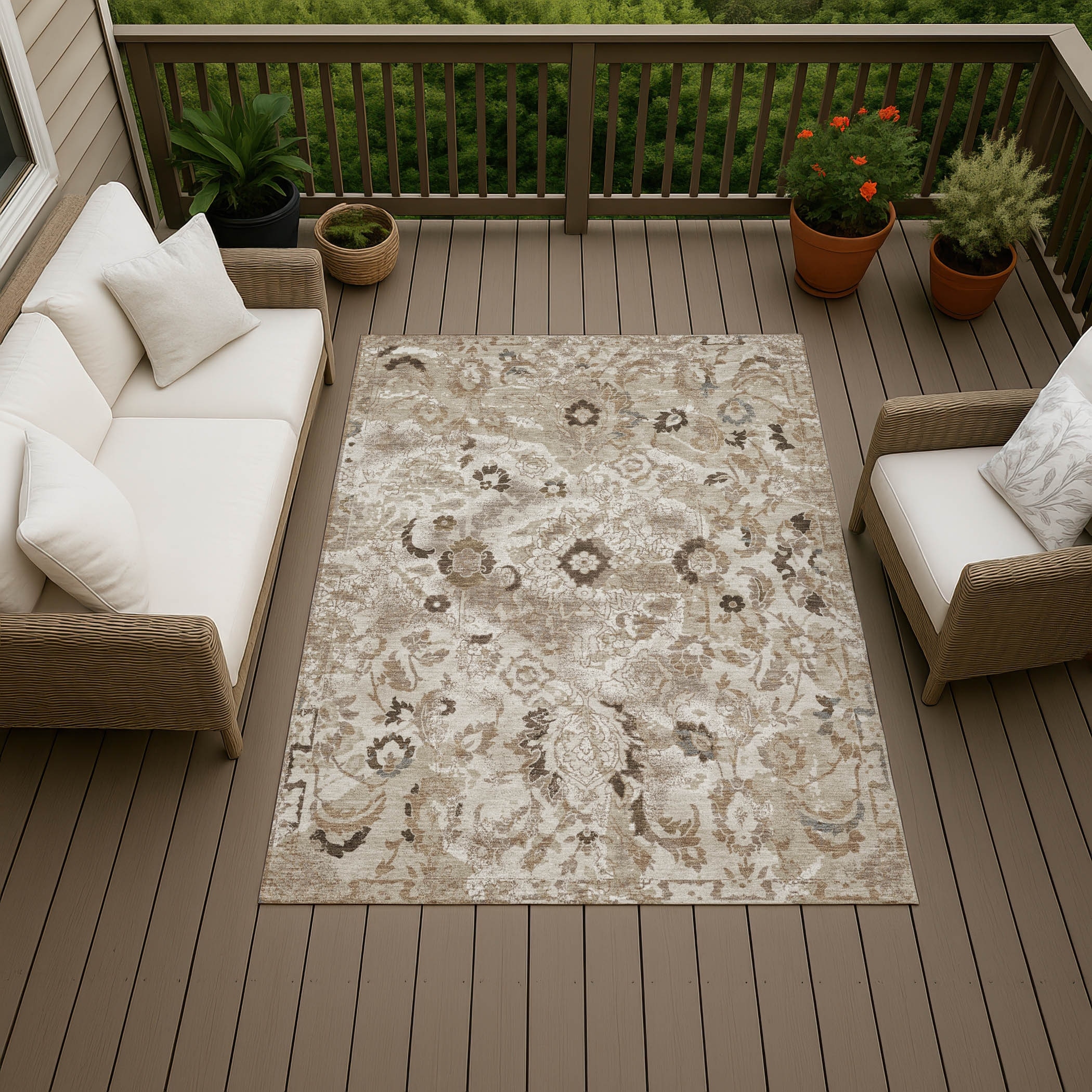 Machine Washable Indoor/ Outdoor Vintage Global Chantille Rug