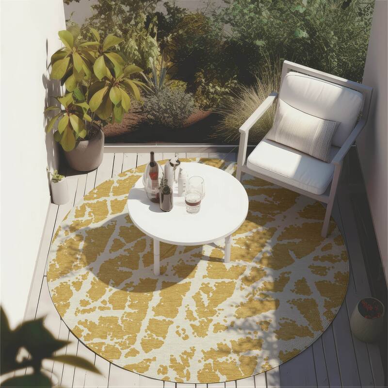 Machine Washable Indoor/ Outdoor Transitional Gold Crackle Chantille Rug - Gold - 8' x 8'