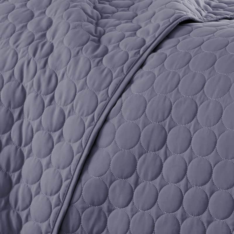 Vilano Ultra-Soft Lightweight 3-piece Quilt and Sham Set