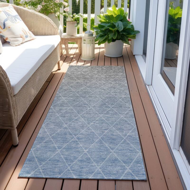 Machine Washable Indoor/ Outdoor Ombre Trellis Chantille Rug