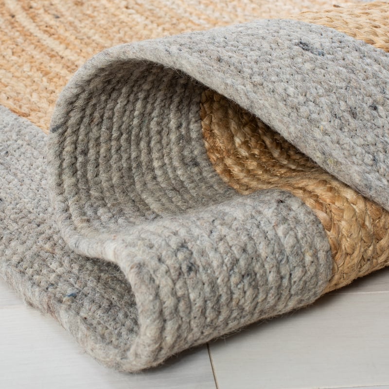 SAFAVIEH Handmade Braided Hvonn Jute Rug