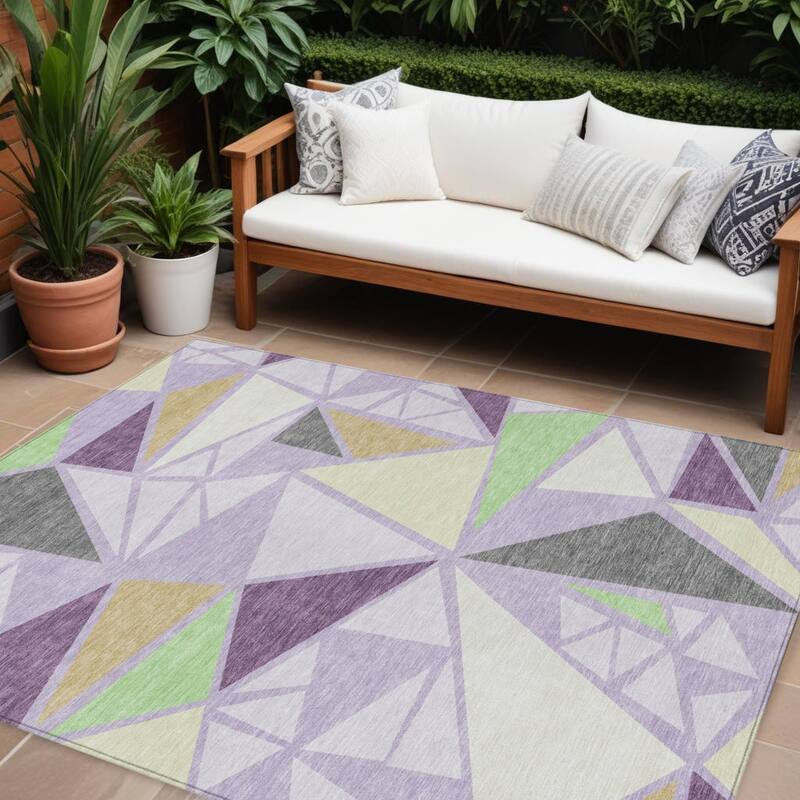 HomeRoots Geometric Transitional Rectangle Outdoor Rug - 9' X 12'