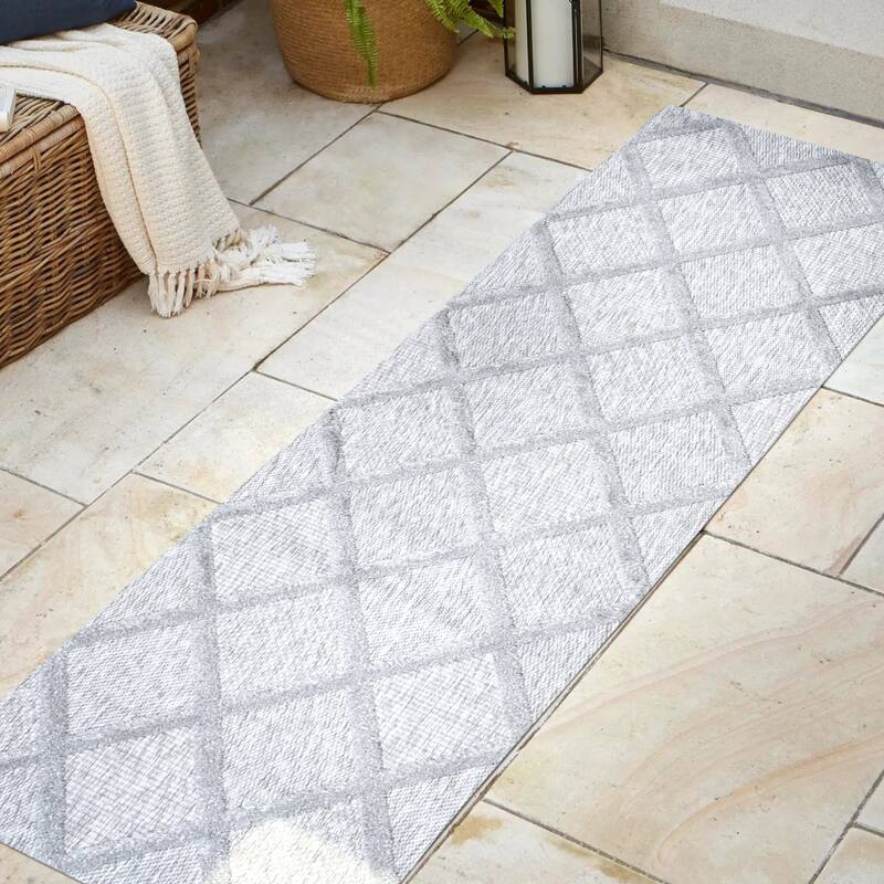 JONATHAN Y Talaia Diamond Trellis Indoor/Outdoor Area Rug