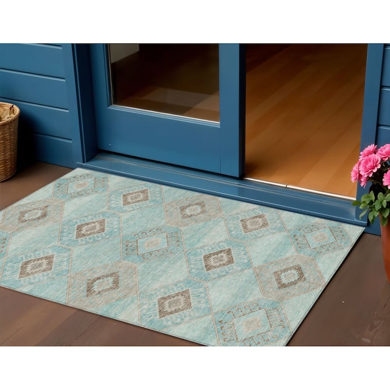 HomeRoots Aztec Transitional Rectangle Outdoor Rug - 3' x 5'