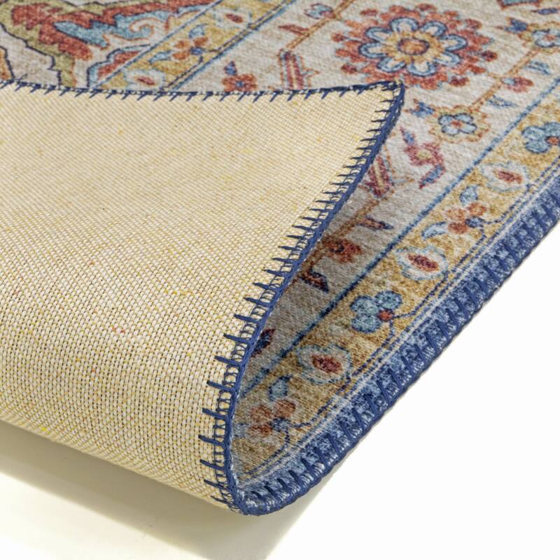 Sevim Traditional Area Rug