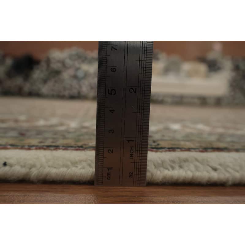 Hand Knotted Oriental 100% Wool Carpet Traditional Floral Beige & Ivories Bidjar Area Rug - 9' 5'' X 5' 9''