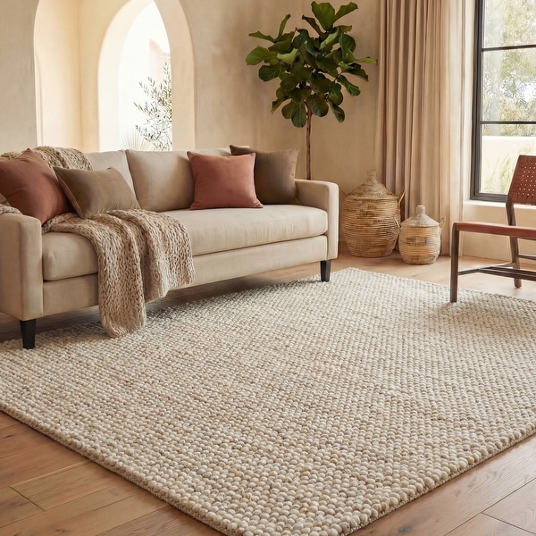 SAFAVIEH Handmade Natura Eduina New Zealand Wool Rug - On Sale
