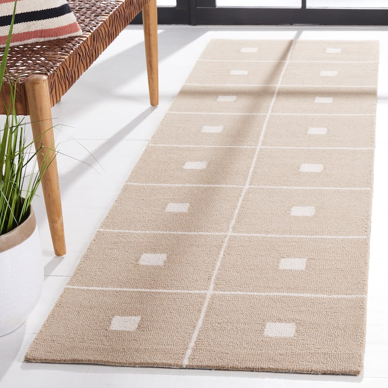 Martha Stewart by SAFAVIEH Zhivica Checkered Wool Rug