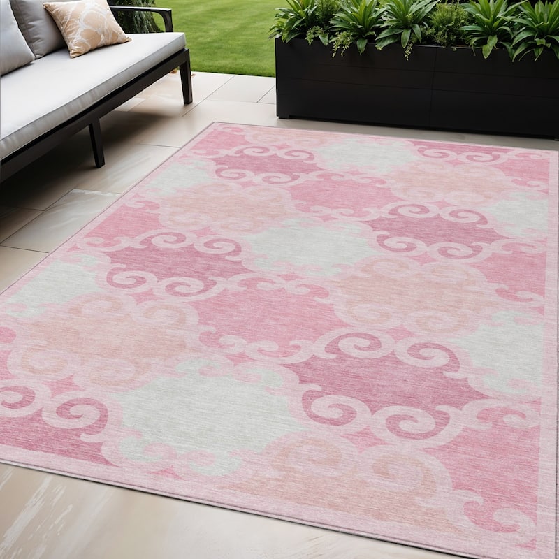 HomeRoots Trellis Transitional Rectangle Outdoor Rug - 5' X 8'