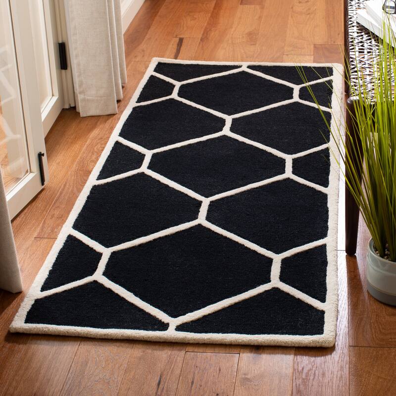 SAFAVIEH Handmade Cambridge Meira Modern Moroccan Wool Rug - 2'6" x 6' Runner - Black/Ivory
