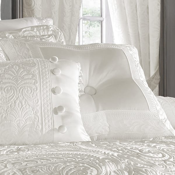 J. Queen New York Bianco 20" Decorative Throw Pillow