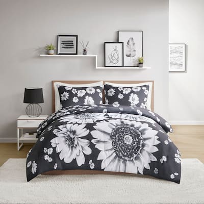 Intelligent Design Lilith Floral Reversible Comforter Set