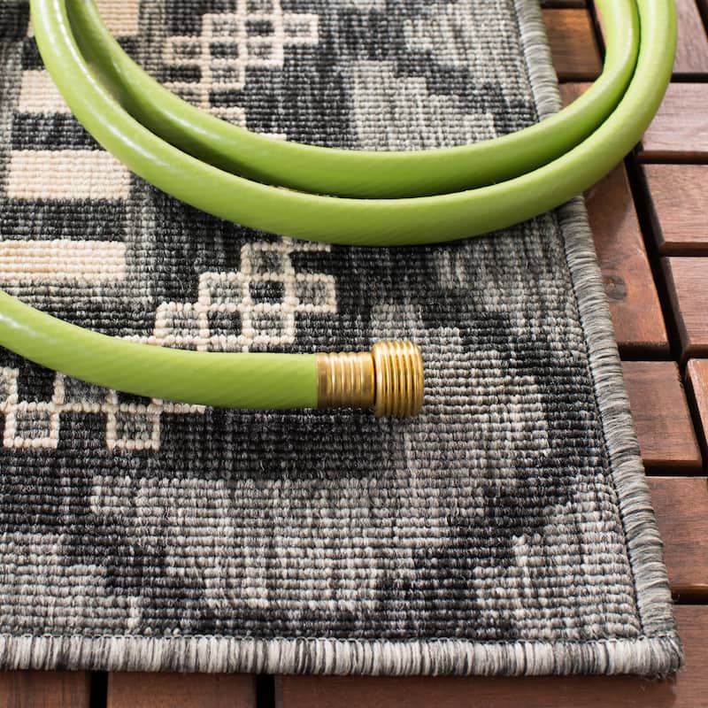 SAFAVIEH Veranda Vitaline Indoor/ Outdoor Waterproof Patio Backyard Rug