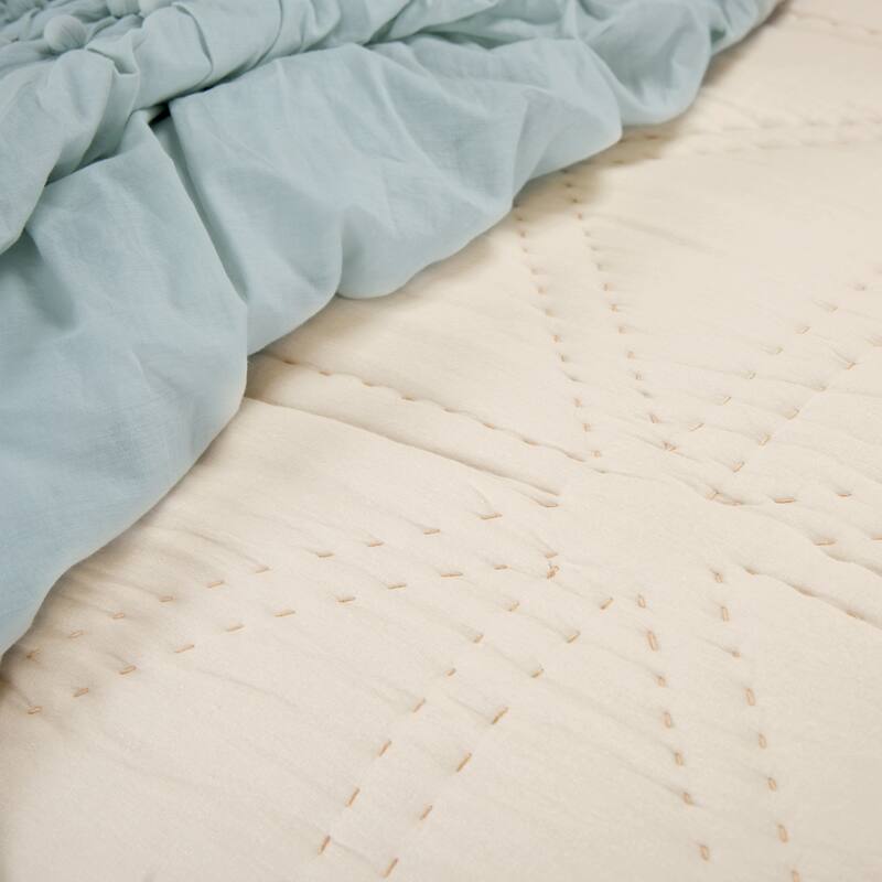 Maddux Place Simpson Natural Hand Quilted Cotton 3 Piece Quilt Set - King-size