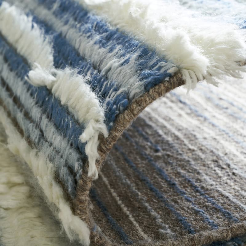 Abstract Shag Blue/White Area Rug
