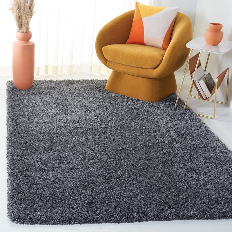 SAFAVIEH Santa Monica Shag Einara 2-inch Thick Area Rug - 5'3" x 7'6" - Dark Grey - Rectangle