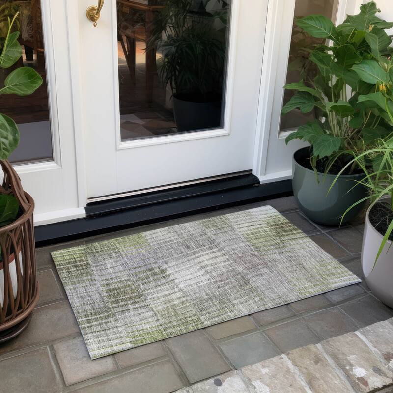 Machine Washable Indoor/ Outdoor Casual Stripe Chantille Rug - Olive - 1'8" x 2'6"