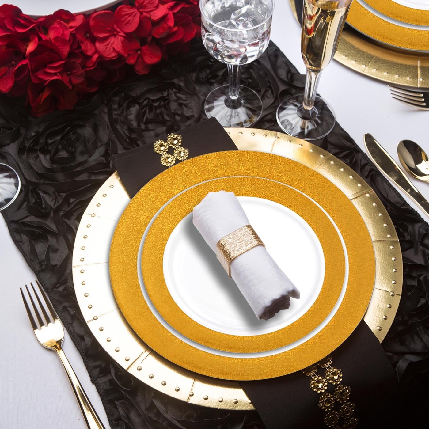 Shop Elegant Glitter Rim Disposable Plastic Plate Packs Party Supplies Overstock 31885209