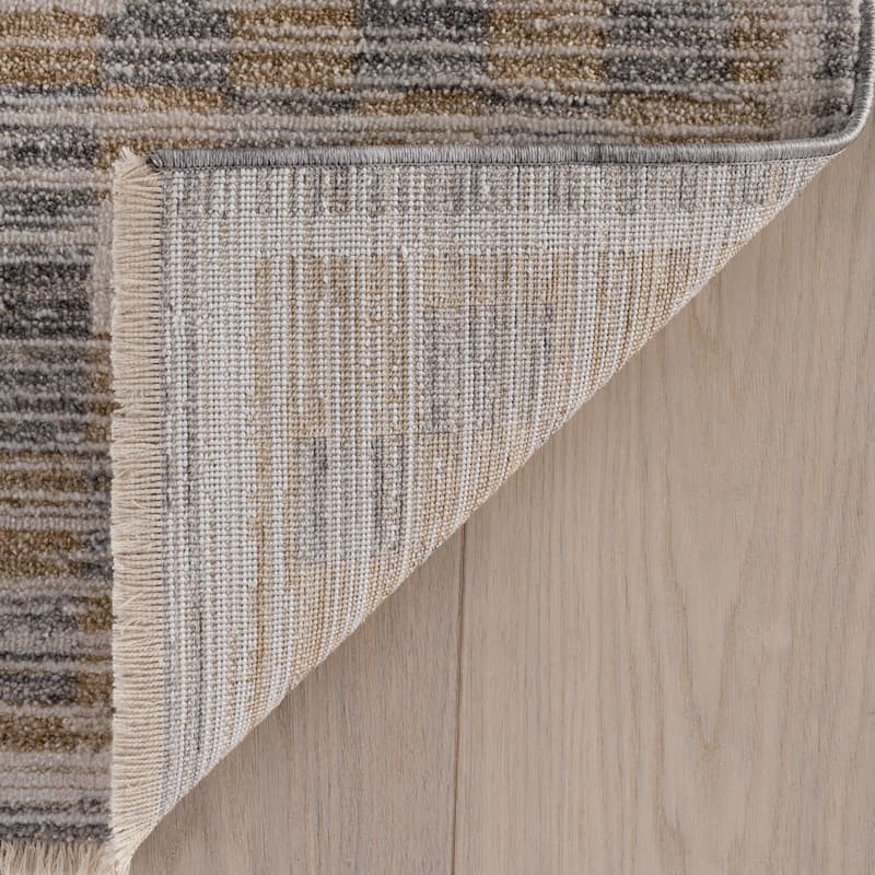 Nuloom Thalena Transitional Floral and Paisley Rug