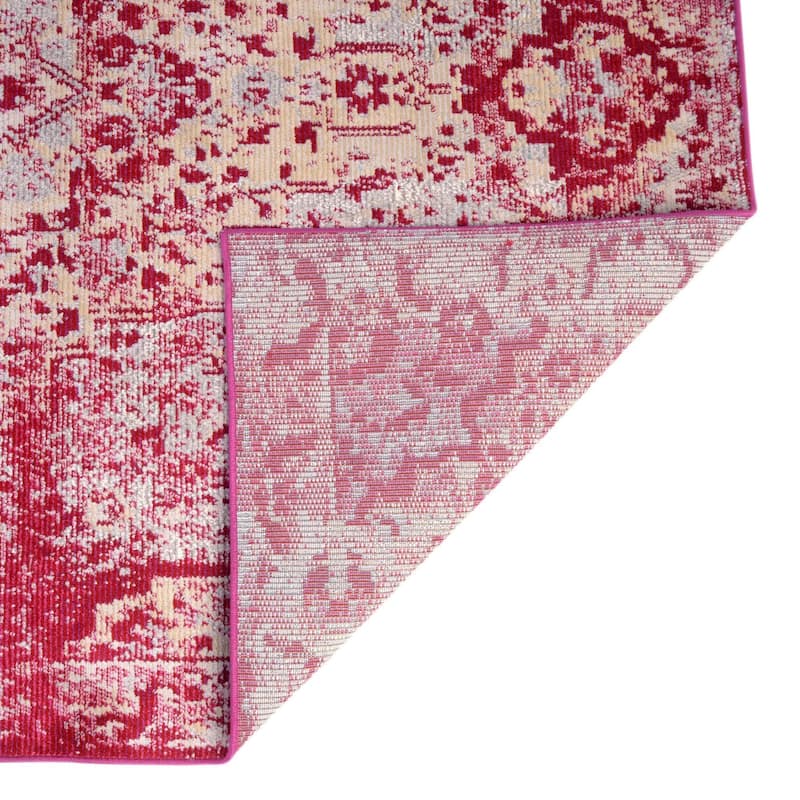 Traditional Kosmas Collection Area Rug