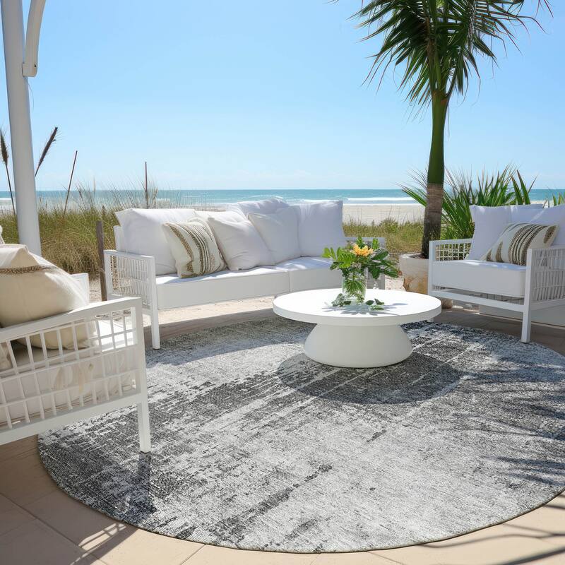 Machine Washable Indoor/ Outdoor Chantille Abstract Ombre Rug - Gray - 8' x 8'