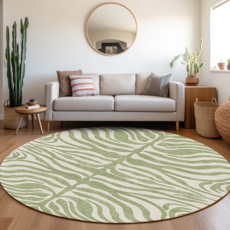 Machine Washable Indoor/ Outdoor Modern Animal Print Chantille Rug - Aloe - 8' x 8'