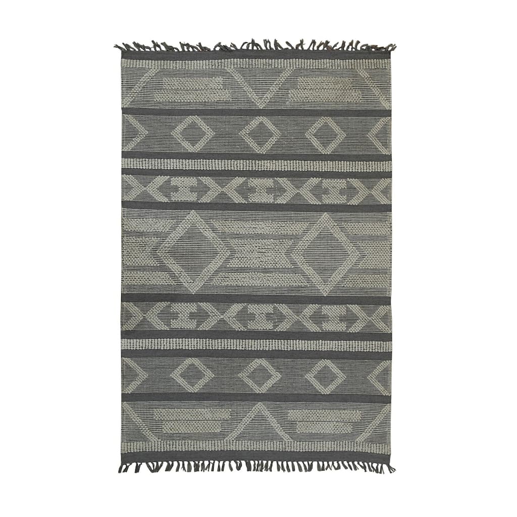 Gray Handmade Polyester Outdoor Rug, 5' x 7'6, Durable Cozy Accent - L