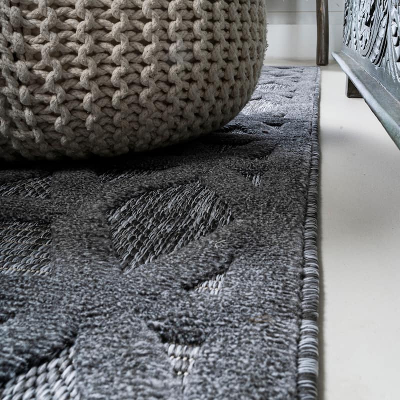 JONATHAN Y Peralta Neutral Geometric Indoor/Outdoor Area Rug